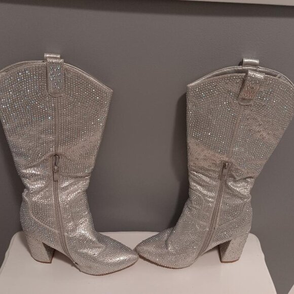 Womens Shela Knee High Silver Rhinestone Encrusted Boots Size 8.5 - Picture 1 of 3